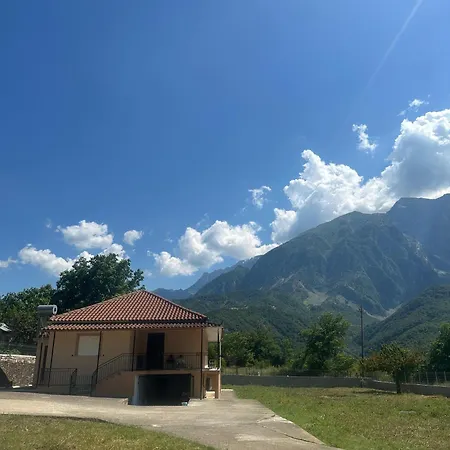 Proko Peakview Vakantiehuis Stembec
